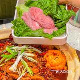 这朴实的牛杂煲肉都堆出来了…广州人这么能吃辣的吗⁉️  