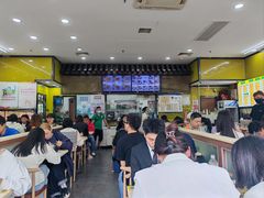 大堂-龙记桂林米粉(财满街店)