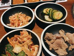 -青瓦炭韩潮烤肉(花园道店)