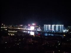 -张家界大成山水国际大酒店