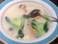 三鲜豆腐汤-渔民船说·北塘海鲜·天津菜·海肠捞饭(北塘古镇店)