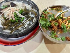 -刚砂锅鸡丝米线