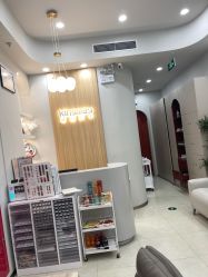 -进巍美甲美睫店