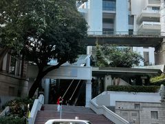 -香港大学
