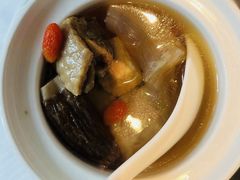 羊肚菌老鸭炖花胶汤-五缘湾凯悦酒店·悦饗中餐厅