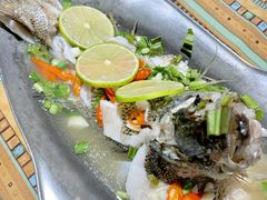 柠檬汁蒸鲈鱼-食肆&Fourteen(武林夜市店)