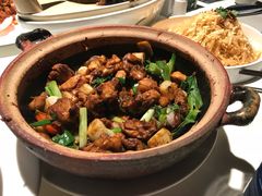 -八府香鸭·啫啫煲(华山路店)