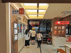 -阿瓦山寨·湘菜现炒·剁椒鱼头王(咸阳总店)