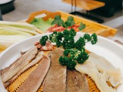 -菌子鲜汤野生菌锅