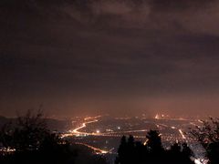 -鬼笑石后山停车场