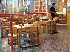 大堂-么肆烤肉·中式自助·烤肉大排档(街道口季佳PAI店)
