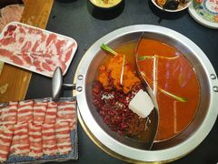 -沸炉重庆老火锅(军事博物馆店)