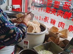 -烤鸭肉夹馍鸭汤店