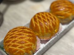 酥皮水牛奶菠萝包-陶陶居酒家(东方宝泰店)