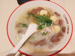 -小杨生煎(金山百联购物中心3楼店)