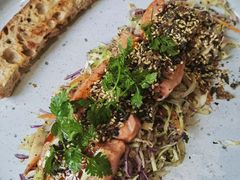 烤三文鱼沙拉-O'mills Sourdough Bakery&Bistro(永嘉路店)