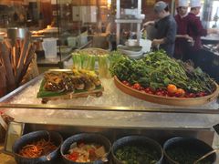 -大中华希尔顿酒店-念自助餐·嗨啤·小龙虾