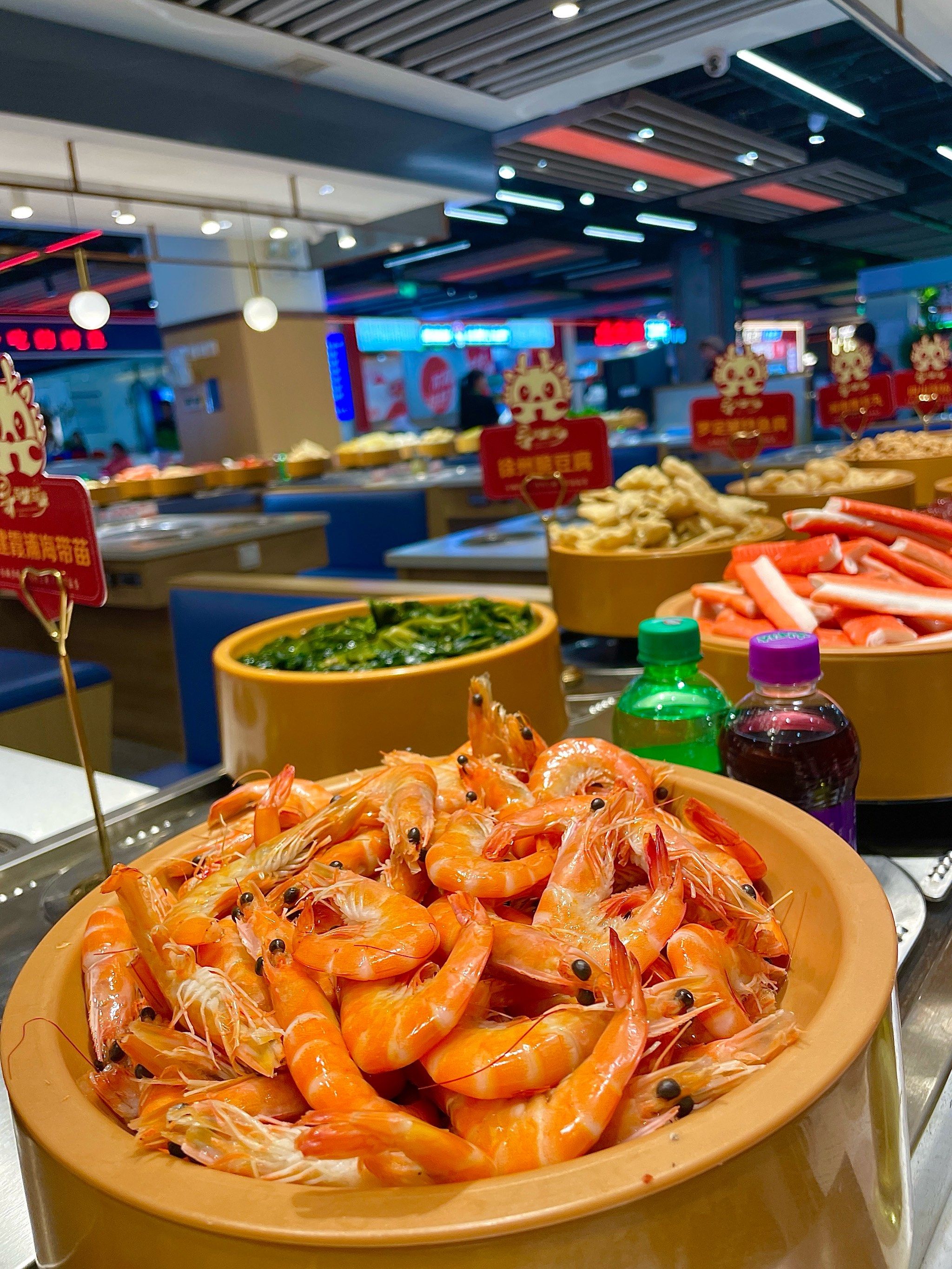 图二那个黑蛐蛐的!虽然难看!但真的好吃97!还有春卷