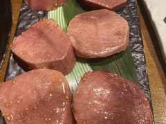 厚切牛舌-炼火烤肉店