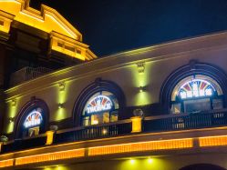 -TWOFACE 双面理发馆