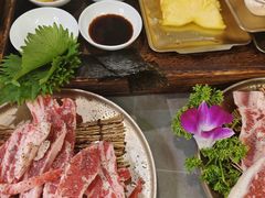 -围炉肉舍•炭烤活鳗•丹东海鲜烤肉(步行街店)