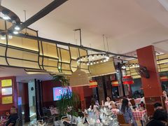 -刘姐啤酒鱼民族演艺餐厅(西街总店)