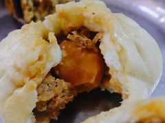 咸蛋黄超人包-老陶包子铺(南大西南村店)