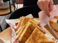 比基尼黑松露火腿三明治-tapas by dos cielos西班牙餐厅(重庆光环购物公园店)