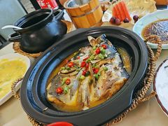 -七的湖·晚芳亭·阳澄湖农家菜·大闸蟹(莲花岛店)