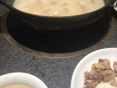 -煲宫猪肚鸡(昆山金鹰国际购物中心店)