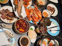 -雍容荟帝王蟹活龙虾展台自助(IFS黑金店)