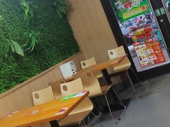 -华莱士·全鸡汉堡(海口政法学院店)