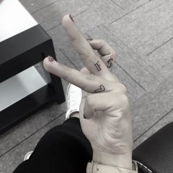 -V一刺青·洗纹身.穿孔