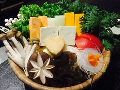 -湊湊火锅·茶憩(新中关购物中心店)