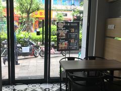 -牛纽塔·牛人堡(群众路店)