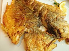 -赶海部落海鲜城(海阳路店)