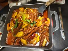 -辣尚瘾·烤鱼·新川菜(交大直营店)