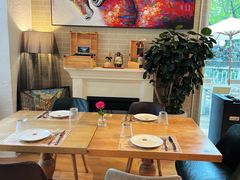 -Mark&Mars Restaurant