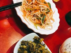 -金杨拉面王小吃面馆·牛三宝面·红烧牛肉粉