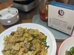 -黄泥岗·地道湖北菜(奥特莱斯店)