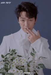 -至臻微拉婚纱摄影