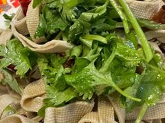-超越炭火牛蛙火锅鸡(河东店)