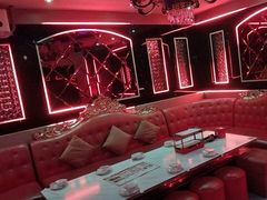 -路边边.炒菜烧烤.音乐餐厅(良乡长虹店)