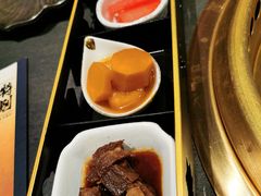 -铭牛烧肉·和牛海鲜自助(高新月牙湖店)