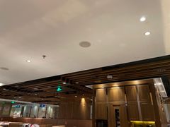 等位区-海底捞火锅鲜切牛肉主题店(长寿路店)