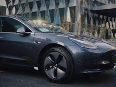 -TESLA 特斯拉(上海太古汇体验店)