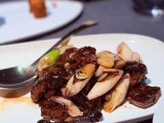 蒜片京葱炒谷饲牛肉-广舟(千禧店)