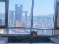 -Ting无边际江景酒店(重庆解放碑云端之眼店)
