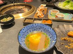 -铭牛烧肉·和牛海鲜自助(高新月牙湖店)