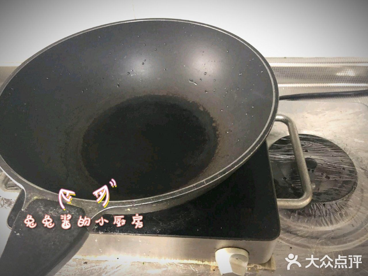 蒜苔炒肉🍲健康营养🐰10分钟就能做好。